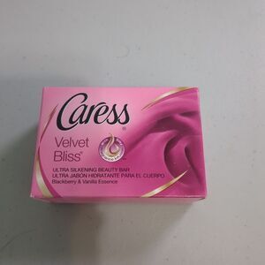 Rare! Discontinued Old Stock Caress Velvet Bliss Blackberry & Vanilla Bar Soap